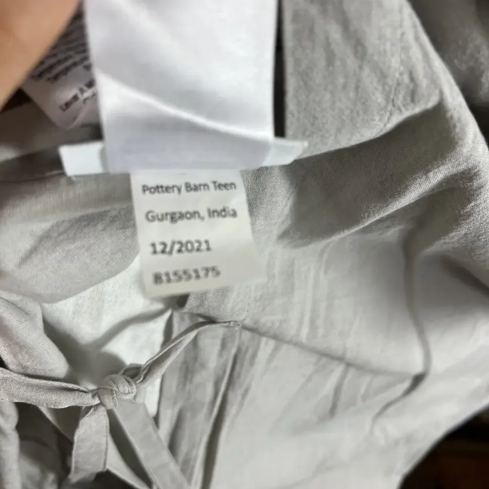 Pottery Barn Monique Lhuillier Standard Pillow Shams (2) Gray All-Over 3D Rosset